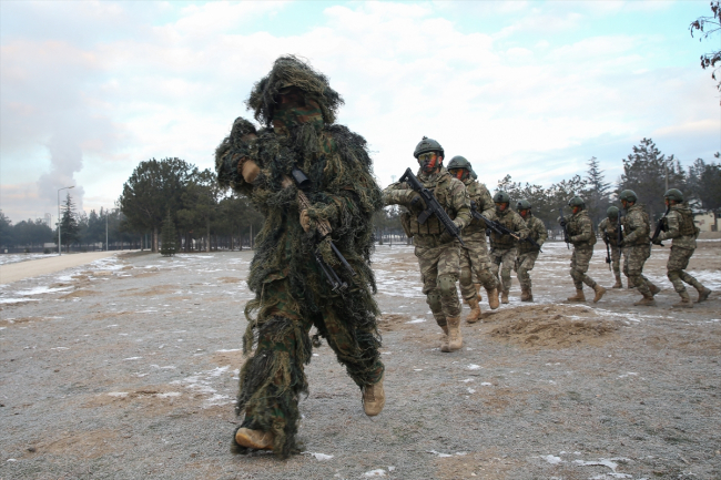 'Dağların aslanları' dosta güven, düşmana korku veriyor